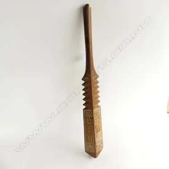 SAMOA 1920'S CARVED WOOD SAW TOOTH CLUB (fa’alaufa’i) L.700mm